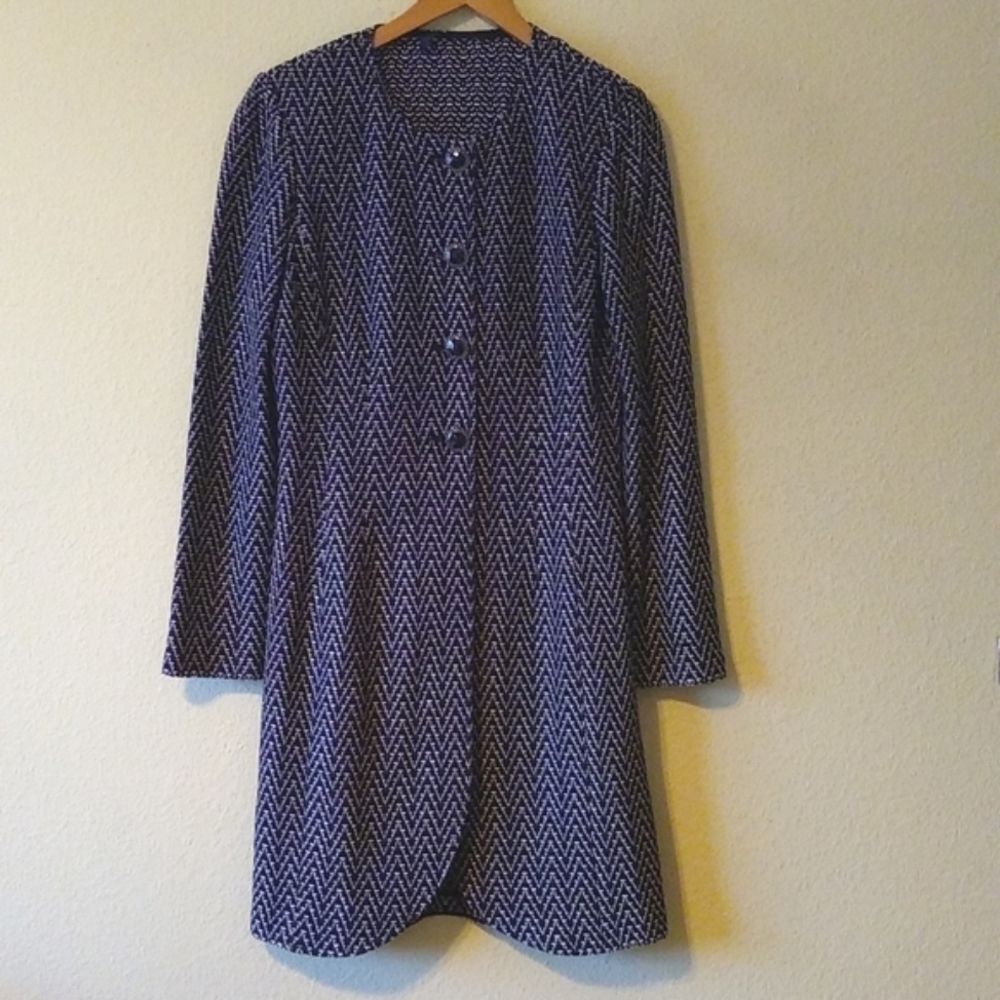 St John evening jacket​​​​​​​​​​​​​​​​​​​​​​​​​​​… - image 4